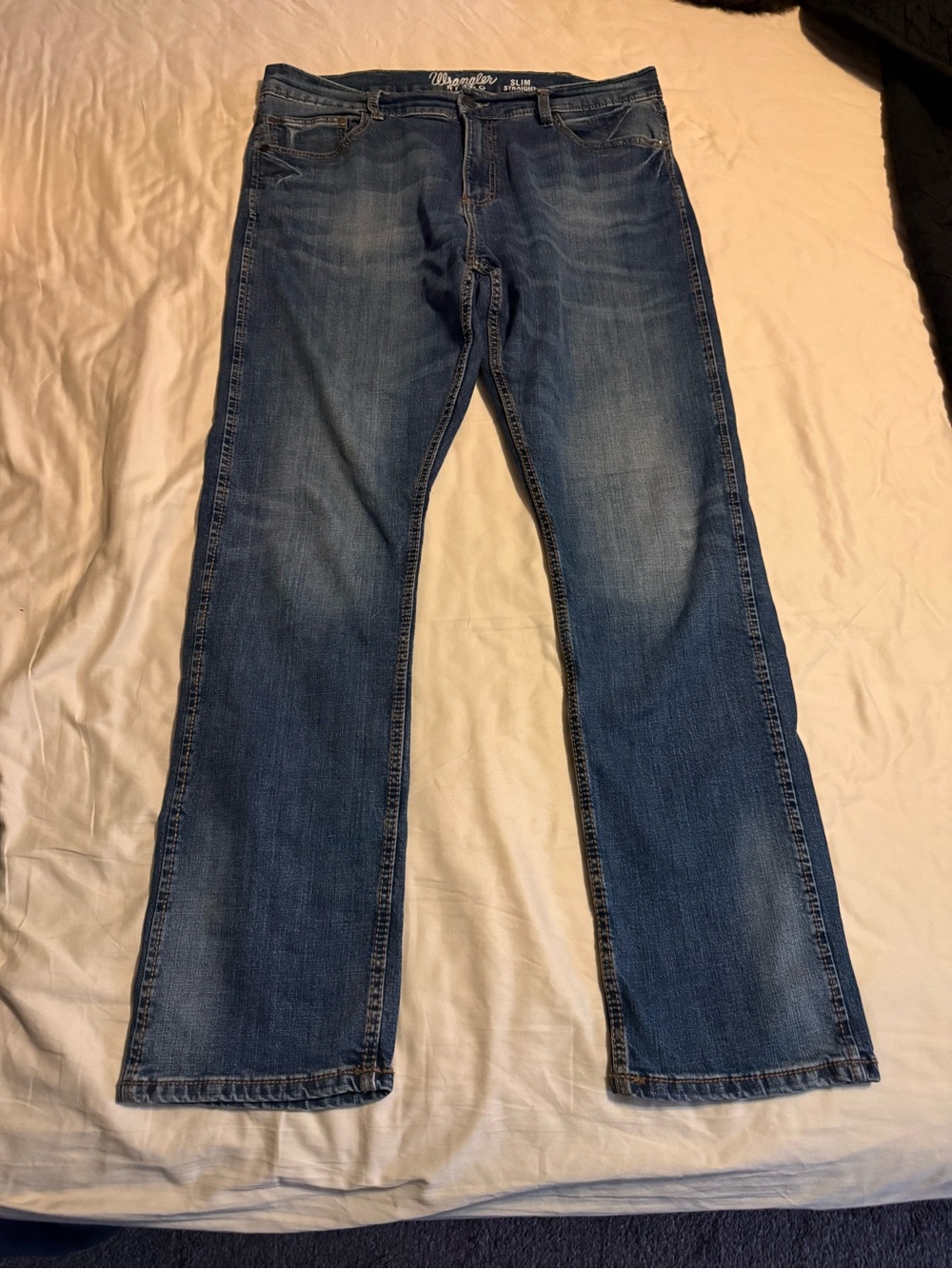 Wrangler Retro Slim Fit Men's Blue Denim Jeans